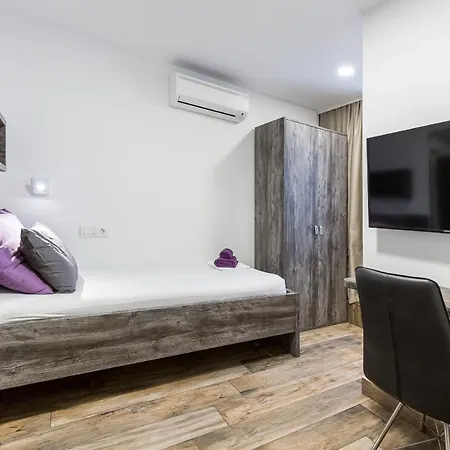Guest house Apinelo & Split