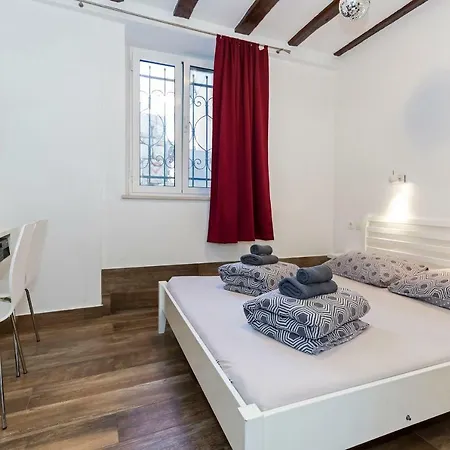 Guest house Apinelo &