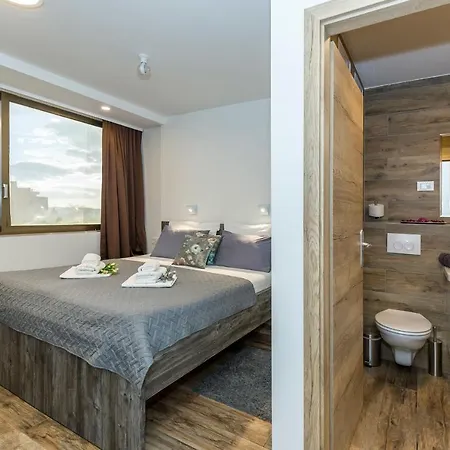 Gostinjska kuća Apinelo & 3*